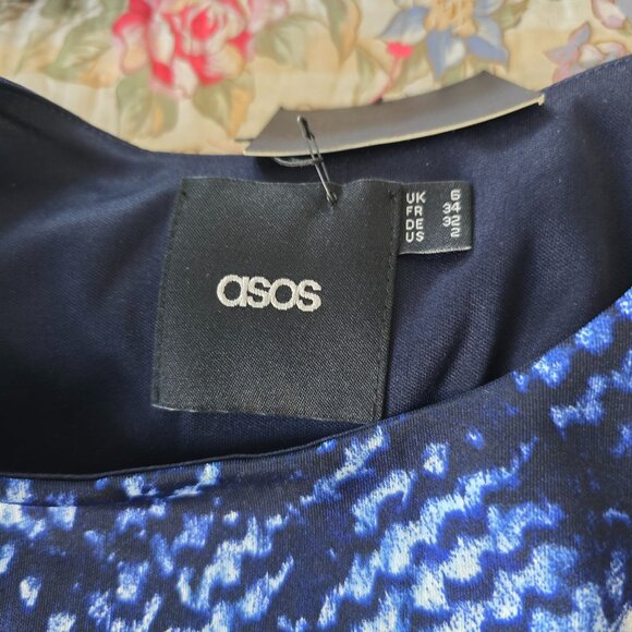 Vintage NWT ASOS Asymmetrical Navy Print Cut Out Dress, Size 2 - Picture 8 of 10